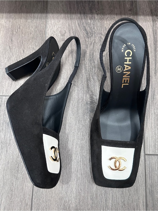 CHANEL Shoes - 2026 CHANEL BLACK AND WHITE SUEDE GOLD CC LOGO HEELS SLINGBACKS PUMPS SHOES 38C
